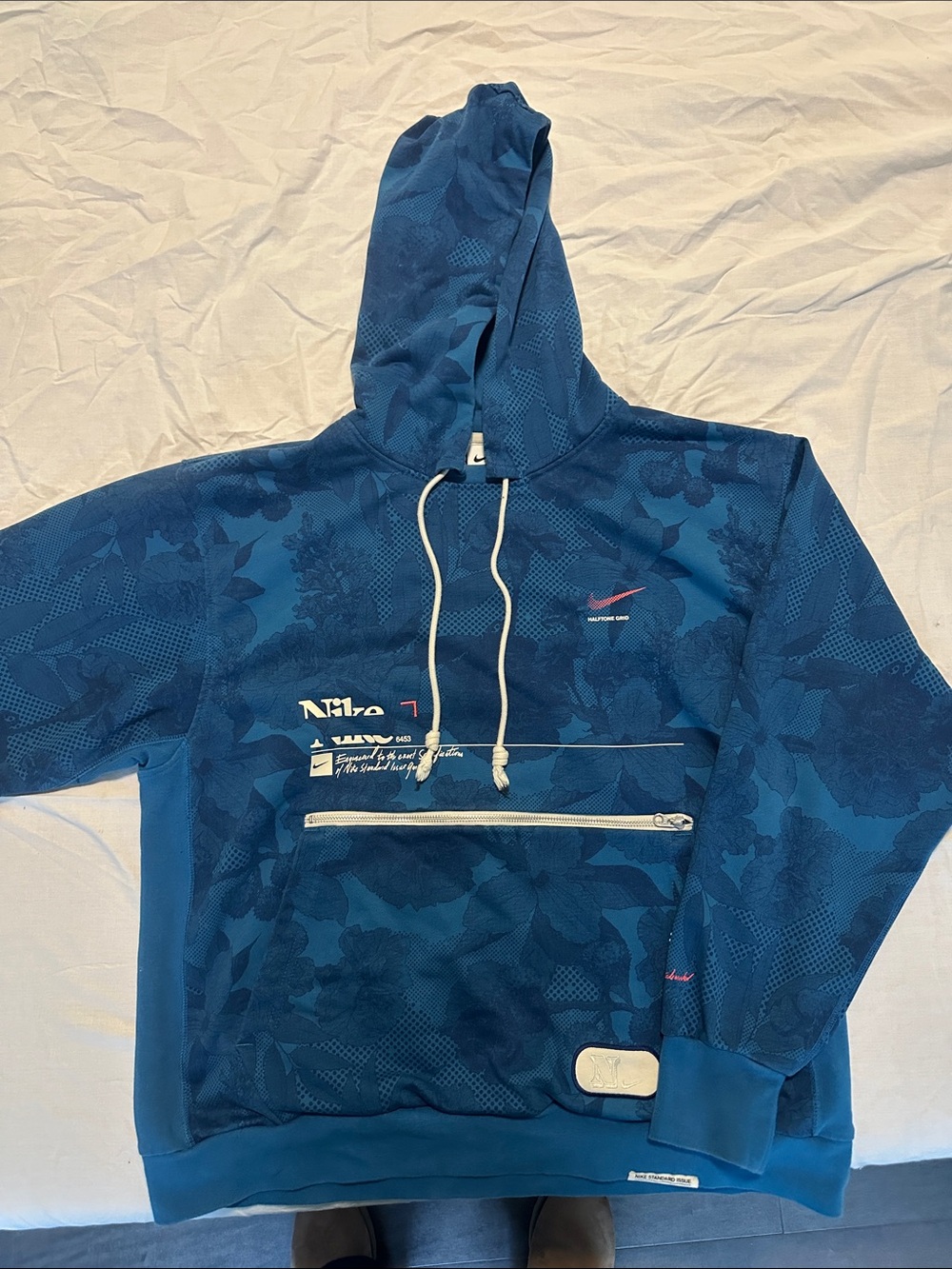Nike Men's Blue Floral Hooded Swim Pullover with Front Zip Pocket